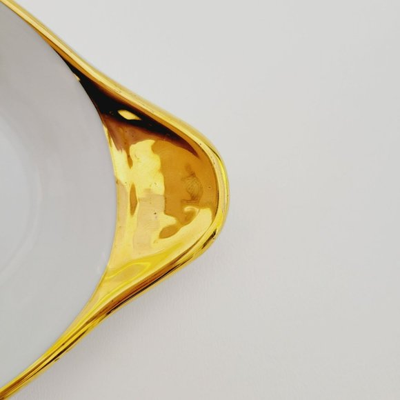 Royal Worcester Strawberry Fair Gold Trim Oval Baking Dish, Size 8, Butterfly - Picture 6 of 14